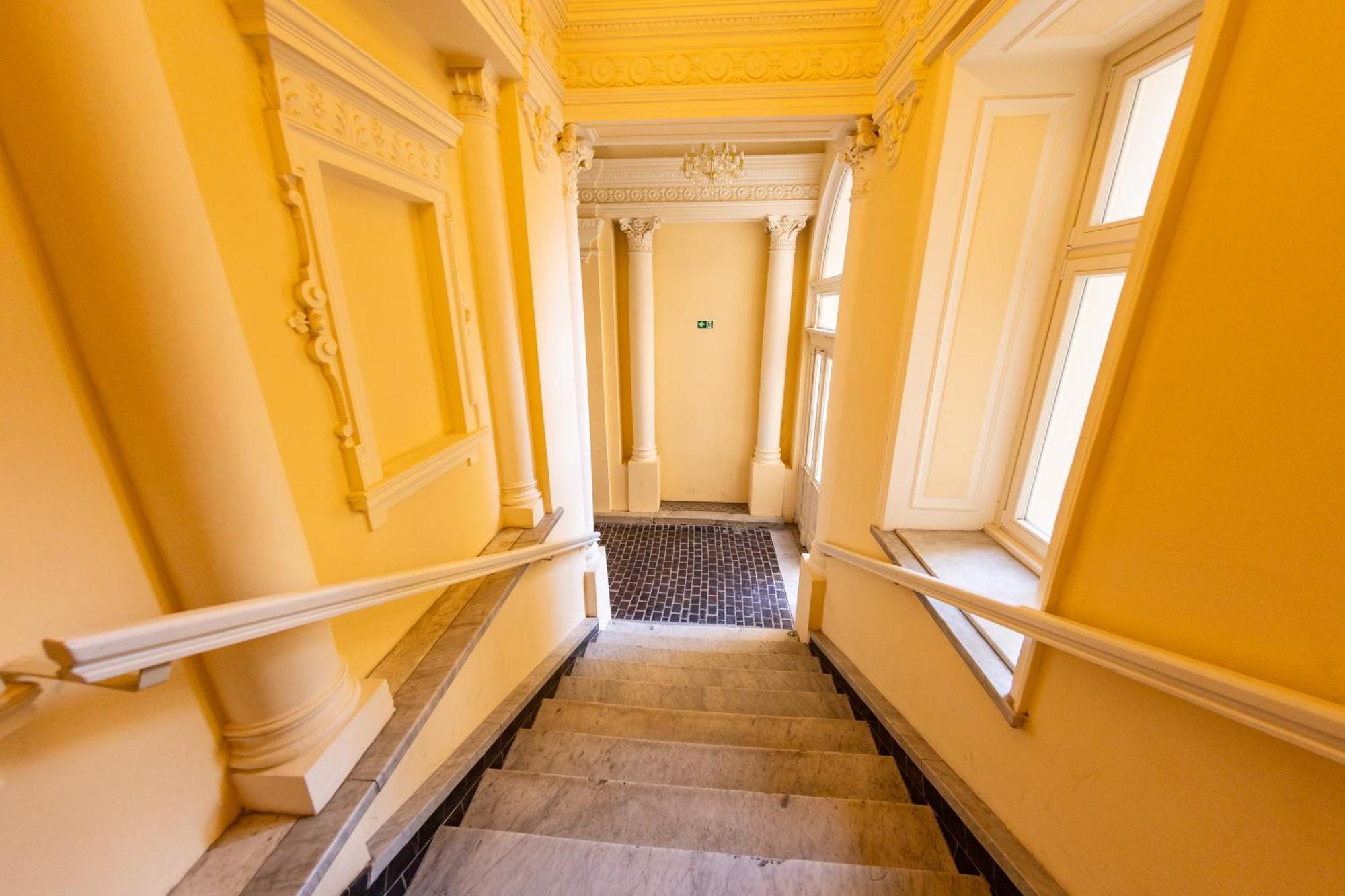 Wenceslas Square Apartment براغ المظهر الخارجي الصورة